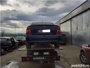 Dezmembrez opel astra 1.6 i an 2007  - imagine 4