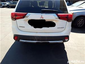 dezmembrez mitsubishi outlander an 2017