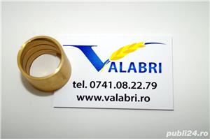 Bucse rulmenți biele pivoți piese direcție pentru combina si tractor Case IH - imagine 2