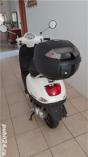 Piaggio Vespa 50LX - imagine 2