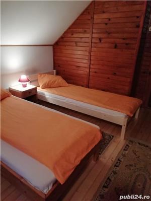 Închiriez in sistem turistic apartament rustic 2camere la casa  - imagine 2