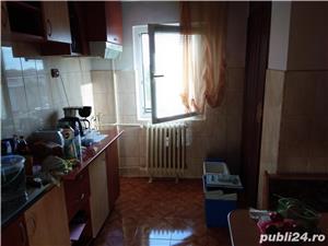 Vind apartament 2 camere, zonă centrala.  - imagine 1