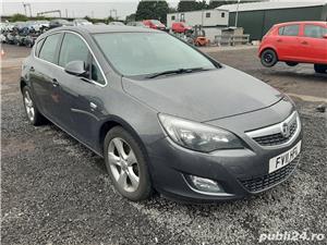 Dezmembrez Opel Astra J 2011 Hatchback 2.0 CDTI - imagine 2