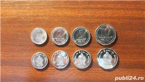 Colectionar, vand monde din Sri Lanka