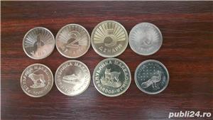 Colectionar, vand monede din Macedonia