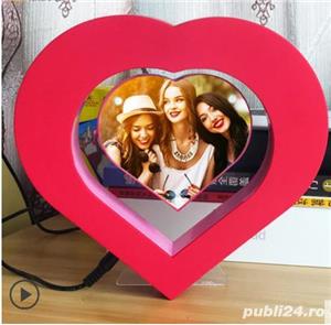  Rama foto veioza LED in inima plutitoare levitanta care leviteaza +CADOU! 