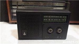 Radio de colectie - Alpinist VEF Spidola - imagine 2