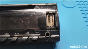 Fata detasabila CD-player Radio Pioneer DEH-4700BT  - imagine 2