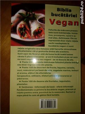 Vand carte Biblia Bucătăriei Vegane - imagine 2