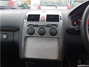 Dezmembrez Volkswagen Touran 2008 Hatchback 2.0 tdi - imagine 5
