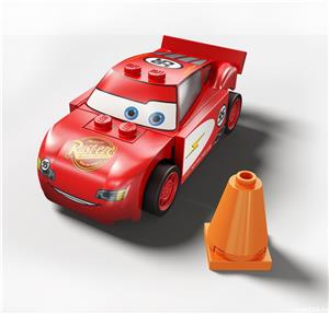 LEGO Cars 8200 - Radiator Springs Lightning McQueen - imagine 2