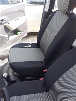 Montaj huse scaune auto