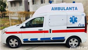 Ambulanta privată , transport pacienți pe targa ,carucior