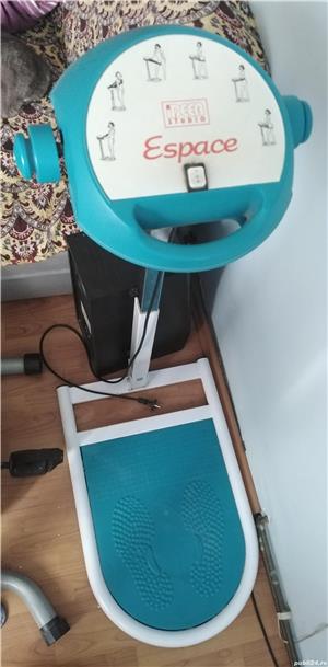 Aparat de fitness cu benzi elastice 