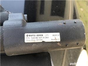 Vand rulou portbagaj Skoda Octavia 2004 - imagine 2