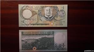 Colectionar, vand bancnote din insulele tonga