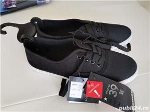 Vand pantofi sport damă, produs de calitate import Germania 
