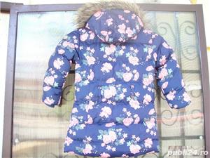 Haina de iarna pentru fetita de 5-6 ani - imagine 2