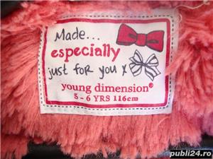 Haina de iarna pentru fetita de 5-6 ani - imagine 3