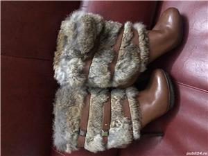 Cizmulițe maro cu blăniță 