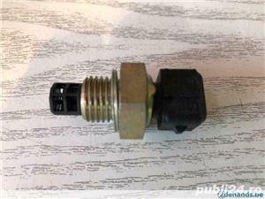 Tetiere Dacia Solenta - imagine 2