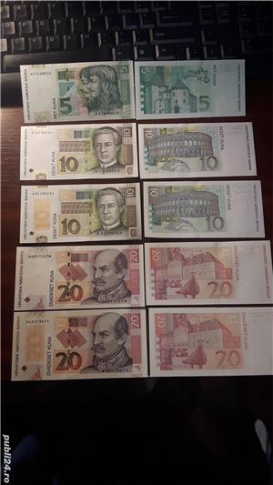 Colectionar, vand bancnote din Croatia