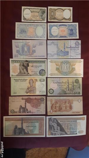 Colectionar, vand bancnote din Egipt
