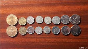 Colectionar, vand monede din Malta