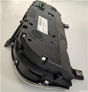 Freelander 2 ceasuri bord Land Rover   2012- 2015 afisaj in KM. volan pe dreapta. - imagine 3