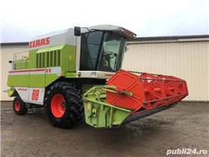 Combina CLAAS Dominator 88 VX, an fabricatie 2001, AC, 1.261 ore functionare. Import 2021. - imagine 2