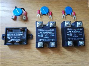 Solid State Relay Crydom 12 A - 25 A D2425 EZ240D12