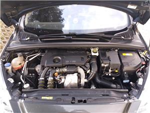 Peugeot 308sw,1,6diesel,7locuri,RAR până în 2025 !!!  - imagine 2