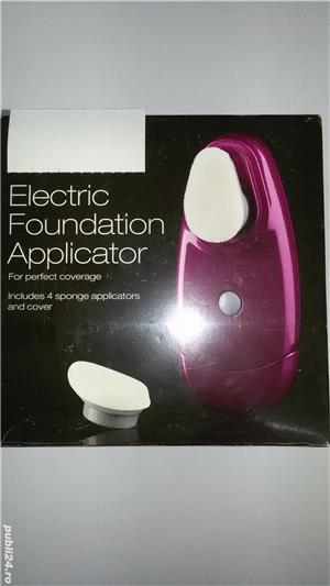 Aplicator  machiaj  (make-up) - imagine 1