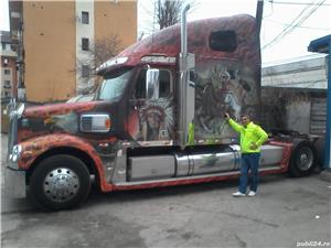 Camion  cu  macara - imagine 4