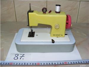 Jucărie mașină de cusut, anii 1970  (cod 87) 