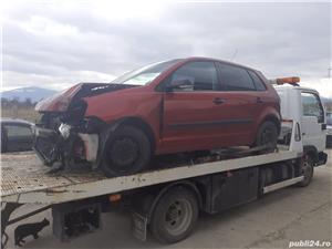 Dezmembrez volkswagen polo 1.2 i 65 cp an 2007 - imagine 3 Dezmembrez volkswagen polo 1.2 i 65 cp an 2007 - imagine 3