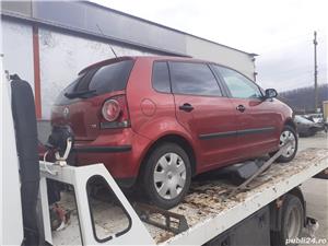 Dezmembrez volkswagen polo 1.2 i 65 cp an 2007 - imagine 2 Dezmembrez volkswagen polo 1.2 i 65 cp an 2007 - imagine 2