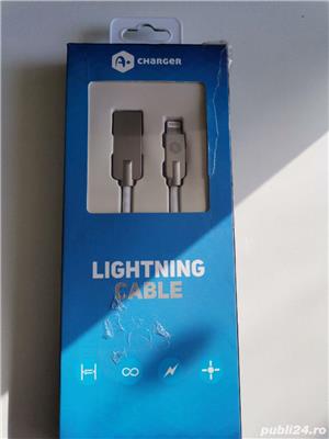 Vand cablu lightning pentru Iphone, nou nouț la cutie. 