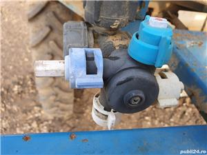 Instalatie de erbicidat tractat Evrard TA 2500, latime de lucru 24 metri, bazin 2.500 litri. - imagine 4