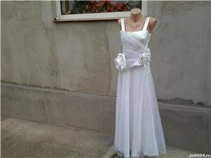 Chic rochie - costum dama mar. 38   M + posetuta