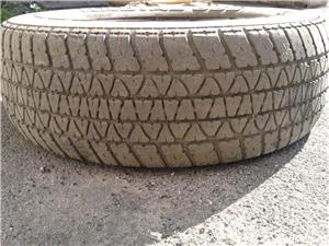 Dunlop 215 65 R15 M&S, anvelope de iarna sh, roata de rezerva mini SUV, cauciucuri Canada, Japonia - imagine 3