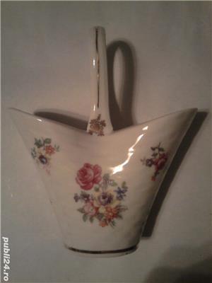 Vaza, cosulet portelan Dresda Germania, bibelou cos cu flori pictate