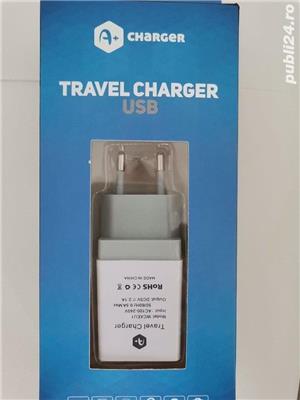 Vand încărcător Fast charge 2.1 A.. Nou nouț calitate la cutie. 