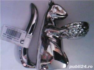 Veverita: suport metalic cromat pentru inele, ornament "Smile" Next Anglia  - imagine 2