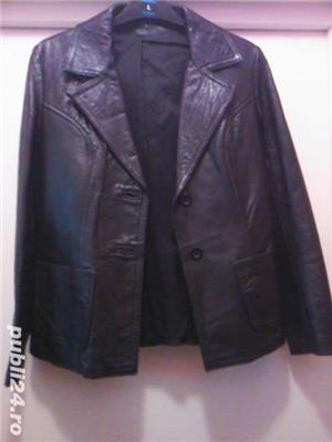 Haina piele dama neagra nr. 42 stare foarte buna