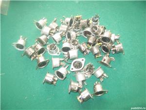 Conectori de panou tip DIN