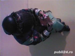 Negresa, mulatra tesand, bibelou modern din resin