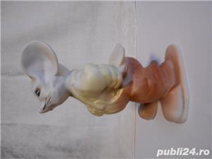 Bibelou vechi din portelan   Soricel cu cascaval    pictat manual - imagine 2