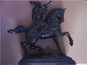 Calaret cu goarna pe cal, statueta vintage bronz, cupru, Anglia