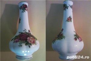 Vaza portelan Royal Albert cu trandafiri, 1962 Anglia